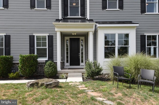 8 Elizabeth Ln in Doylestown, PA - Building Photo - Building Photo