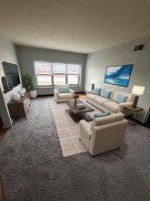 924-932 State St in Bettendorf, IA - Foto de edificio - Interior Photo