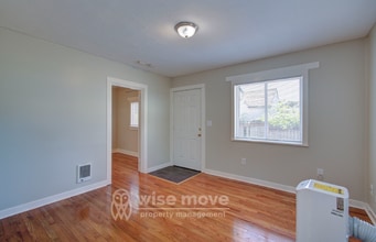 805 NW Greeley St in Camas, WA - Building Photo - Building Photo