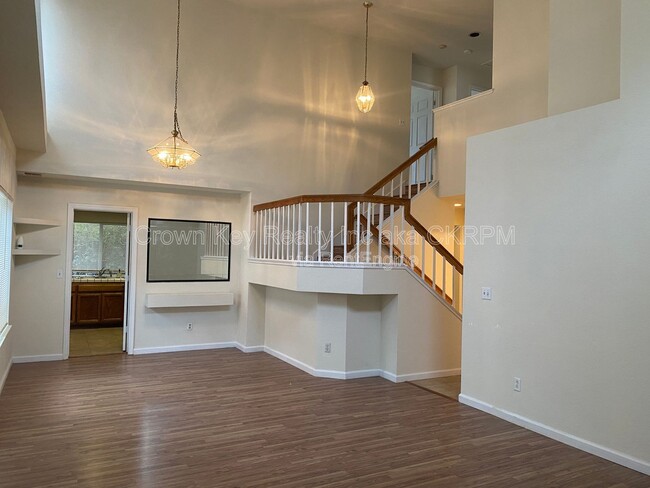 960 Vallerand Rd in Tracy, CA - Building Photo - Building Photo