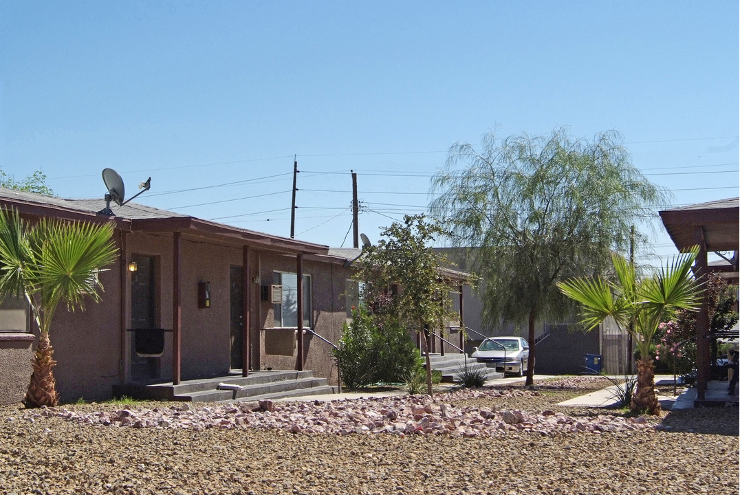 120 N 13th St in Las Vegas, NV - Building Photo