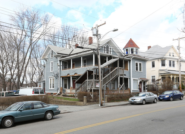 40 Boswell Ave in Norwich, CT - Building Photo - Building Photo