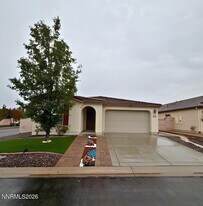 1905 Palacia Point Dr in Reno, NV - Building Photo