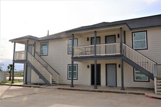 13115 Hwy 6 in Rosharon, TX - Building Photo - Building Photo