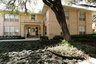 Park Fontaine in Dallas, TX - Building Photo - Building Photo