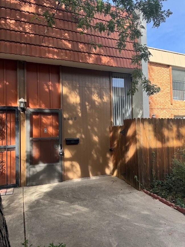 6468 E Bates Ave in Denver, CO - Building Photo - Building Photo