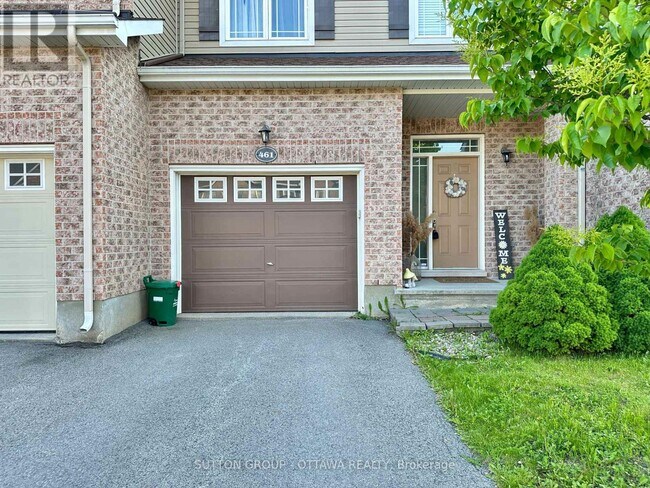 461 Celtic Ridge Crescent in Ottawa, ON - Building Photo - Building Photo