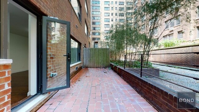 property at 405 E 56th St