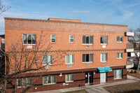 13831 58th Rd in Flushing, NY - Foto de edificio - Building Photo