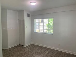 1218 Salzedo St in Coral Gables, FL - Building Photo - Building Photo