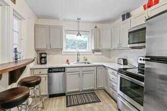 3 Geneva Ln in Fontana, WI - Building Photo - Building Photo