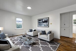 5627 Taffy Pky in Lansing, MI - Building Photo