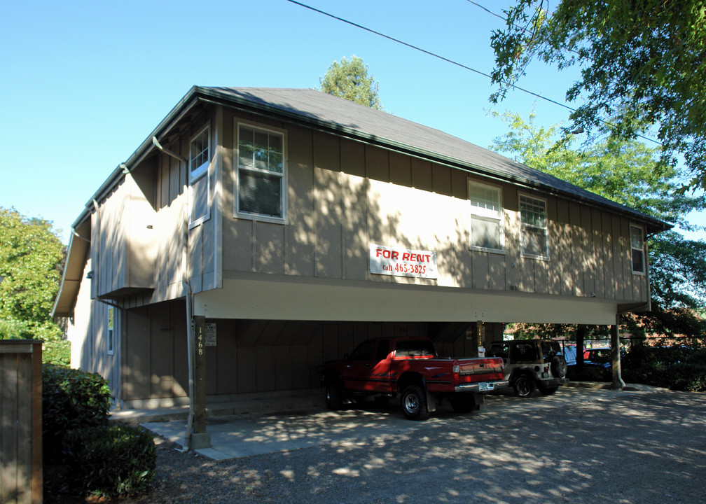 1468 Orchard Aly in Eugene, OR - Building Photo