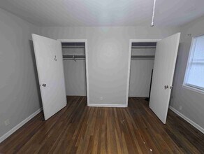 5568 Reidland Rd in Paducah, KY - Building Photo - Building Photo