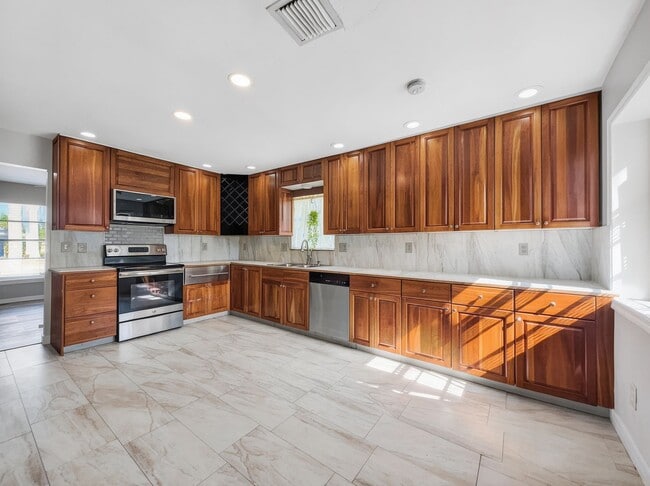 property at 27673 Los Amigos Ln