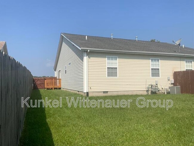 3336 Berwin Green Dr in Belleville, IL - Building Photo - Building Photo