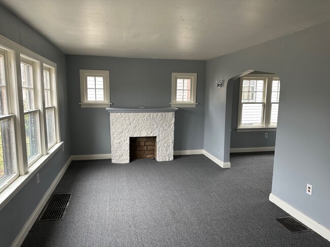 350 Sturges Ave in Mansfield, OH - Building Photo - Building Photo
