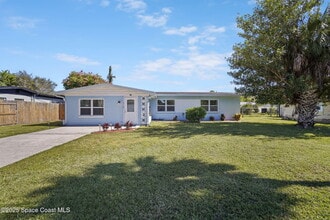 818 Hampton Way in Merritt Island, FL - Building Photo - Building Photo