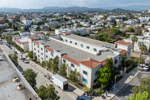 The Hotel Dieu in Los Angeles, CA - Foto de edificio - Building Photo