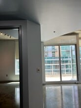 600 12th Ave S, Unit 816 in Nashville, TN - Foto de edificio - Building Photo