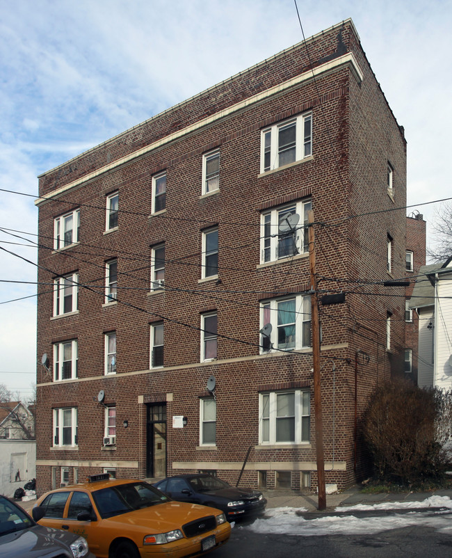 37 Pearl St in Mount Vernon, NY - Foto de edificio - Building Photo