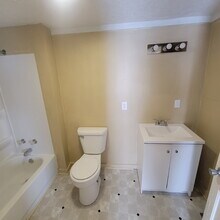 1820 Asbury St in Indianapolis, IN - Building Photo - Building Photo