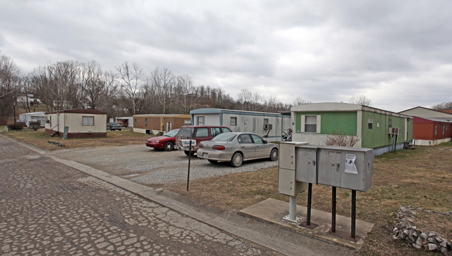 1632 Shopes Creek Rd in Ashland, KY - Building Photo - Building Photo