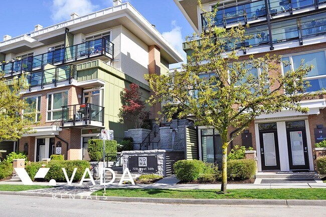 728 14th St W in North Vancouver, BC - Building Photo - Building Photo