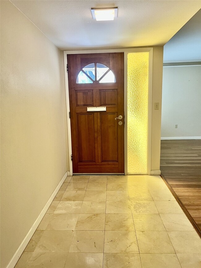 1714 Silverpines Rd in Houston, TX - Building Photo - Building Photo