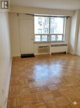 88 Bernard Ave in Toronto, ON - Building Photo - Building Photo