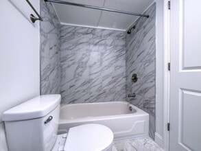 Colonie East Apartments in Latham, NY - Building Photo - Building Photo