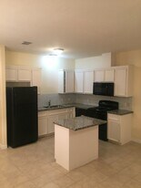 10642 Logger Pines Trail in Houston, TX - Building Photo