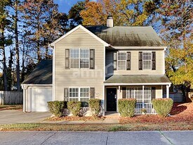 109 Johnson St in Holly Springs, NC - Building Photo