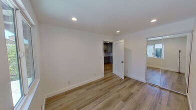1896 N College Cir, Unit 1896 #A N. College Cir in Long Beach, CA - Building Photo - Building Photo