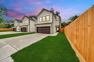 10512 Exeter St in Houston, TX - Building Photo - Building Photo