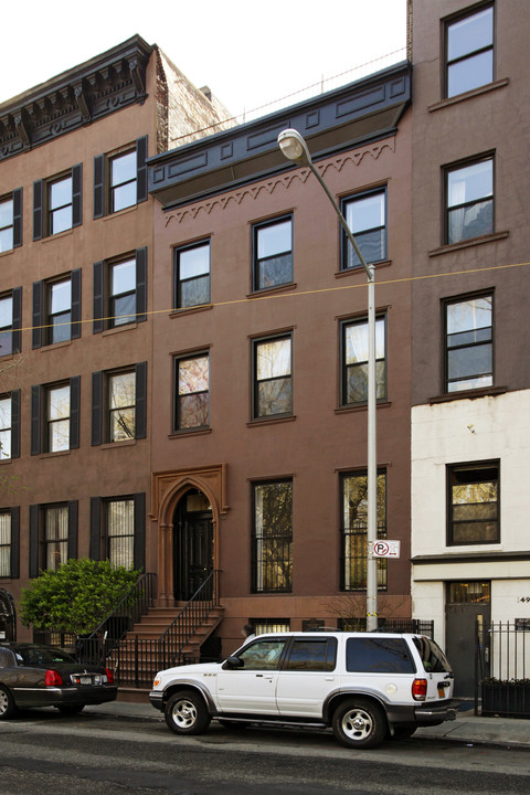 151 Avenue B in New York, NY - Building Photo