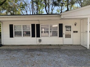 2 Hickory Ct in O'Fallon, IL - Foto de edificio - Building Photo