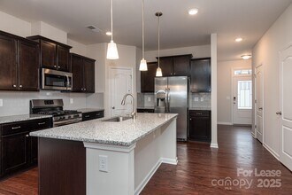 10930 Zac Hill Rd in Davidson, NC - Building Photo - Building Photo