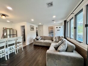 2 Hilltop Rd in Byram Township, NJ - Building Photo - Building Photo