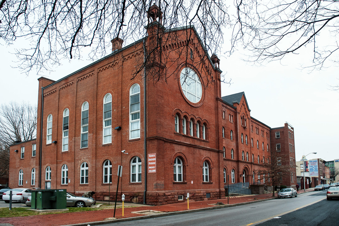 607 Pennsylvania Ave in Baltimore, MD - Foto de edificio