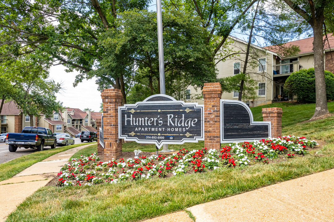 Hunters Ridge STL in St. Louis, MO - Foto de edificio