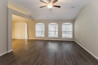 2634 Hill Street Cove in Round Rock, TX - Foto de edificio - Building Photo