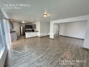 326 Huron Dr in Kissimmee, FL - Building Photo - Building Photo