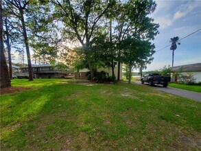 12256 Boulet Dr in Coden, AL - Building Photo - Building Photo