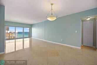 1950 S Ocean Dr in Hallandale Beach, FL - Building Photo - Building Photo