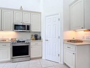 613 Boundary Blvd, Unit 609 in Rotonda West, FL - Building Photo - Building Photo