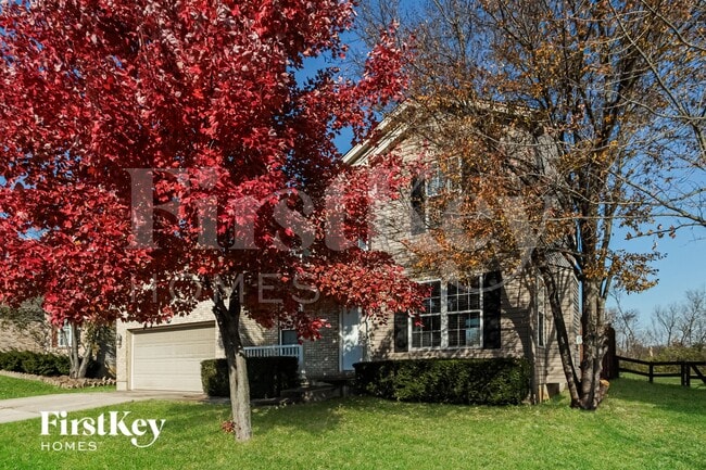 7568 Sycamore Woods Ln in Hamilton, OH - Foto de edificio - Building Photo