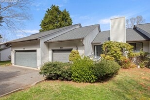 410 Sweeten Way in Asheville, NC - Building Photo