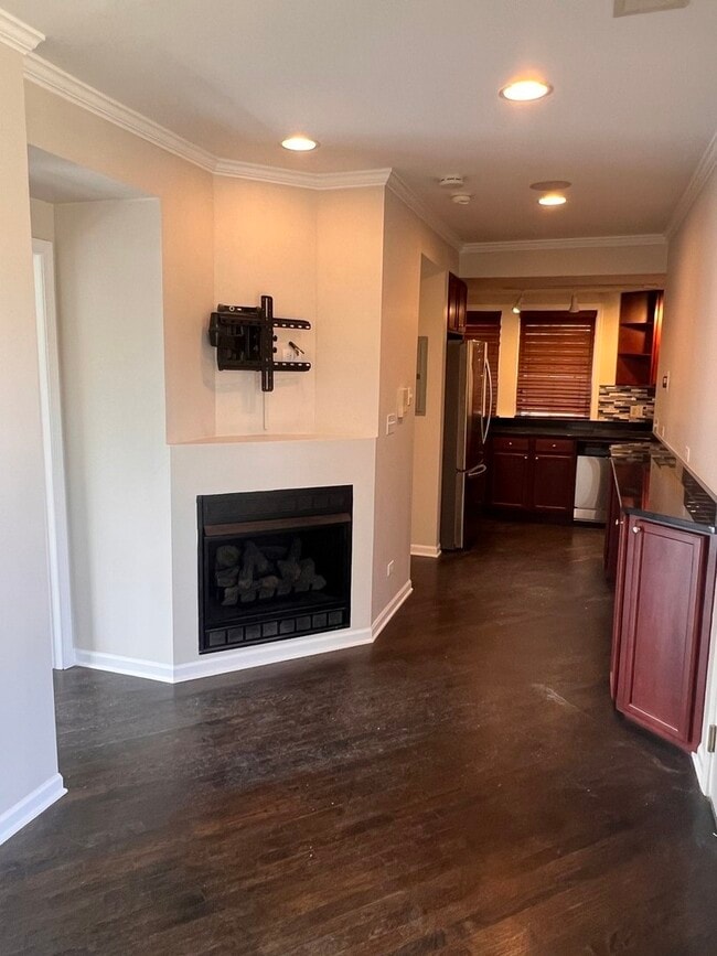 2053 W Summerdale Ave in Chicago, IL - Building Photo - Building Photo