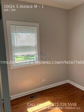 10024 S Ave M in Chicago, IL - Building Photo - Building Photo